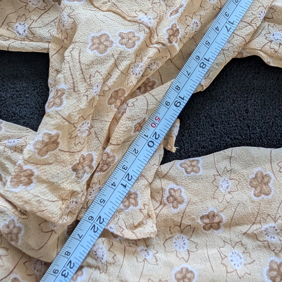 Ann Taylor LOFT 100% Silk Wrap Tie Shirt Floral Yellow Blouse Cottagecore Sz 4 - Picture 12 of 12